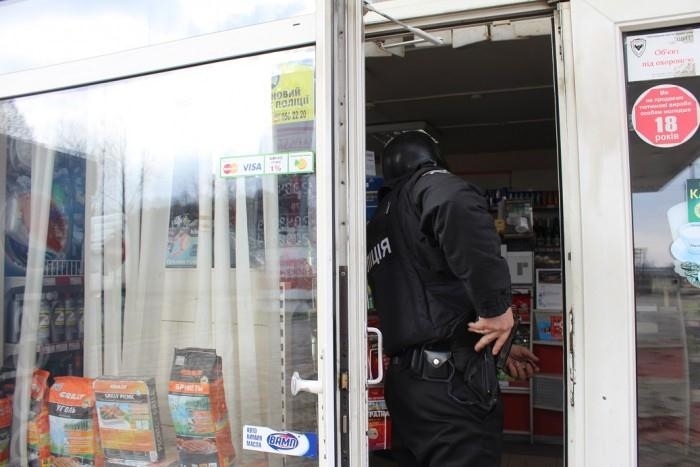 Ужгородець не погодився з правилами продажу у ломбарді – вирішив їх змінити шляхом погроз