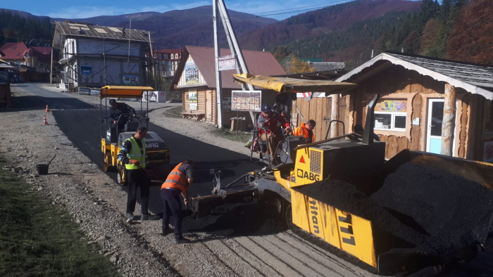 Туристи, на старт: триває ремонт дороги, що веде до водоспаду «Шипіт»