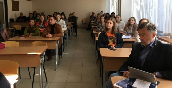 Результати проекту "Новітня історія транскордонного співробітництва у Карпатському регіоні" презентували в УжНУ