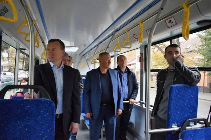 Депутат Андрій Андріїв: «Комфорт і безпека – це те, чого ми прагнули досягти, запускаючи в Ужгороді нові пасажирські автобуси»