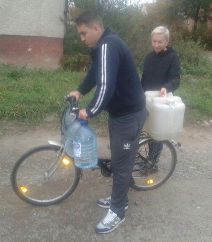 Півтисячі мешканців Берегово 5 днів сидять без води