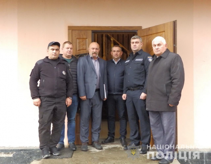 Туристів в горах Закарпаття охоронятимуть "станційні" поліцейські!