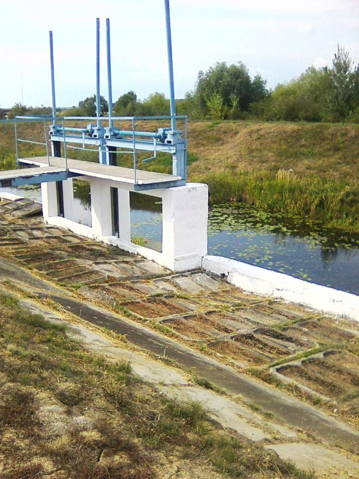 Щоб обійшлося без сюрпризів! Гідротехнічні споруди на Берегівщині готують до зими