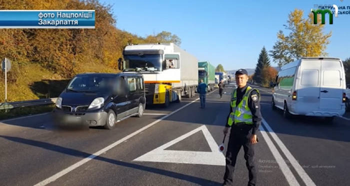 Акцію протесту влаштували сьогодні водії на Закарпатті: як це було (ВІДЕО)
