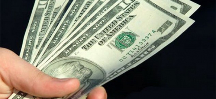 В Ужгороді при отриманні 200 дол США неправомірної вигоди затримали банкіра