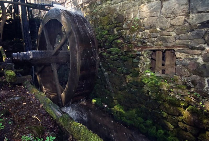 У якому районі Закарпаття досі працює водяний млин?