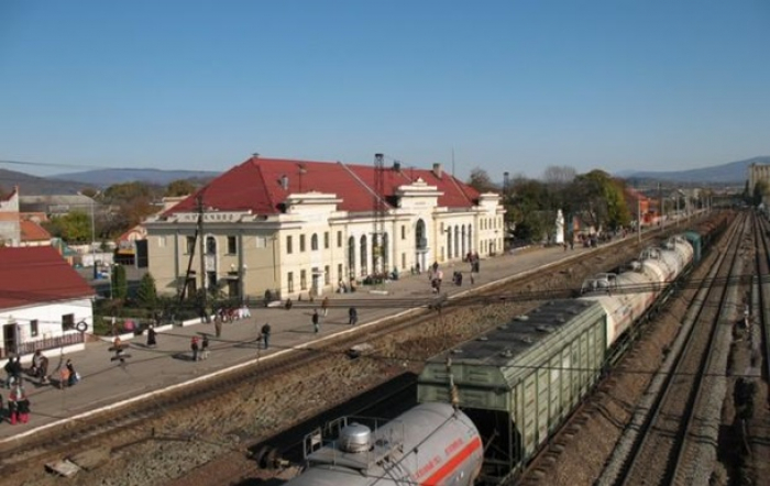У Мукачеві чоловік упав під потяг