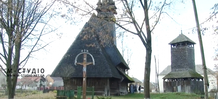 Дерев’яна церква, збудована без єдиного гвіздка, – чи вдасться зберегти святиню на Закарпатті?