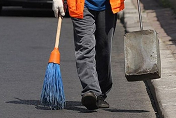 Сьогодні в Ужгороді ліквідовують стихійні сміттєзвалища на п’ятьох вулицях