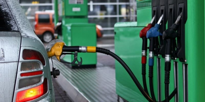 Чи стане легше закарпатським водіям? На автозаправках на Закарпатті здешевшало пальне