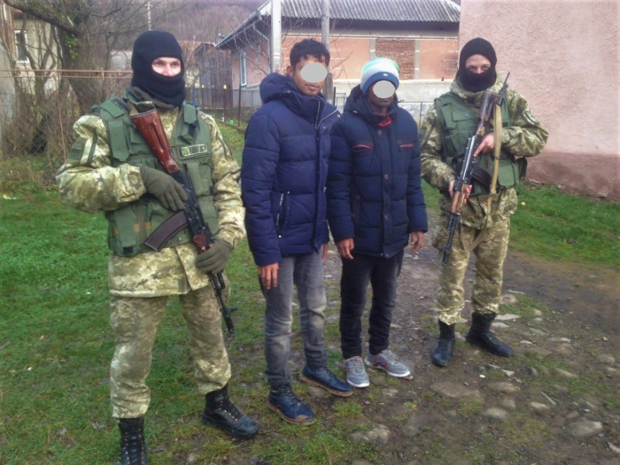 Групу нелегалів з Бангладеш затримали закарпатські прикордонники