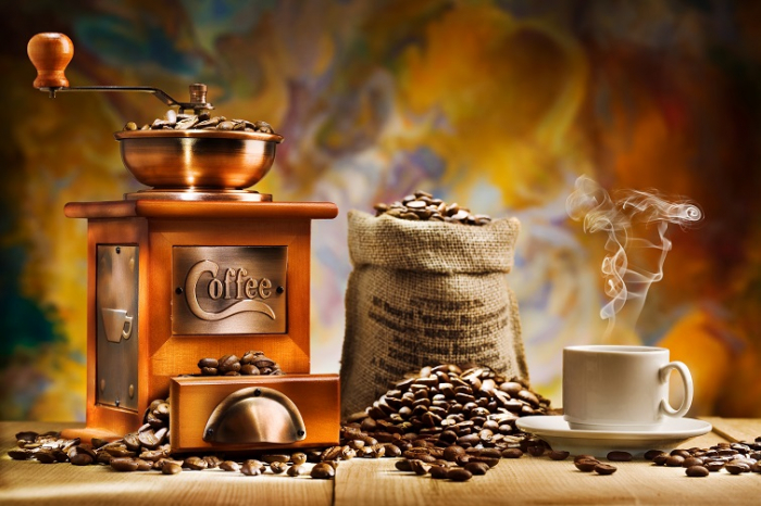 Закарпатським кавоманам: чим шкодить кава, від чого вона рятує та скільки її ліпше пити