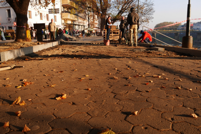 Ремонт набережної Незалежності: у мережі з'явилися фото
