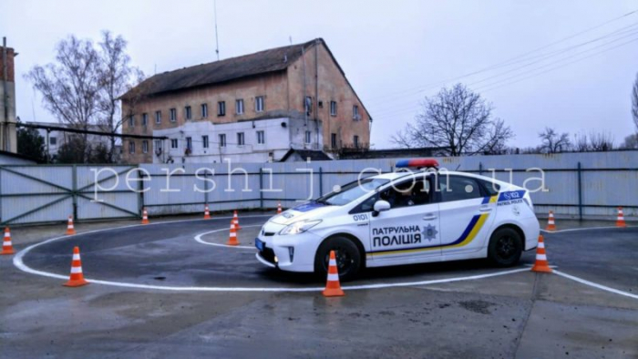 "Поліцейський автослалом": хто переміг? (ВІДЕО)