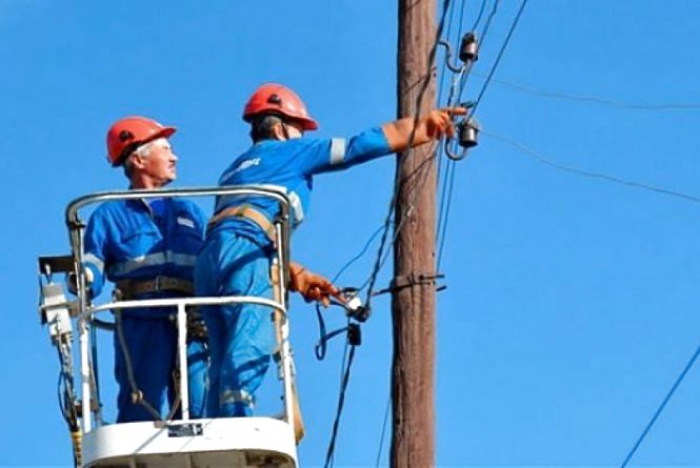 «Закарпаттяобленерго» проводить ремонтні роботи: на яких вулицях в Ужгороді не буде світла