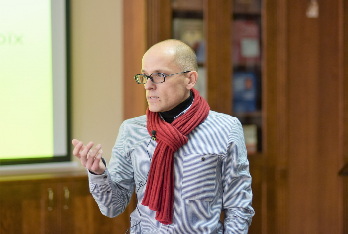 Професор УжНУ Ален Панов отримав подяку Посольства ФРН за підручник Країнознавство
