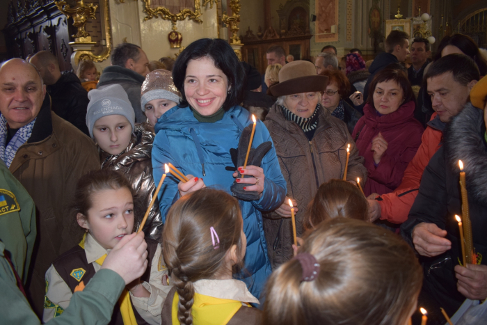 Благословенний Вифлеємський вогонь миру вже в Ужгороді!