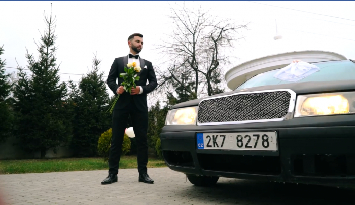 Оригінальне весілля з... євробляхою: а ви чули про таке? ВІДЕО