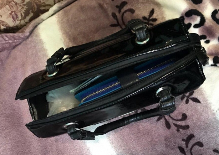 Сила кохання на Свалявщині: закордонний паспорт дівчини вкрав її коханий, щоб та не поїхала з України