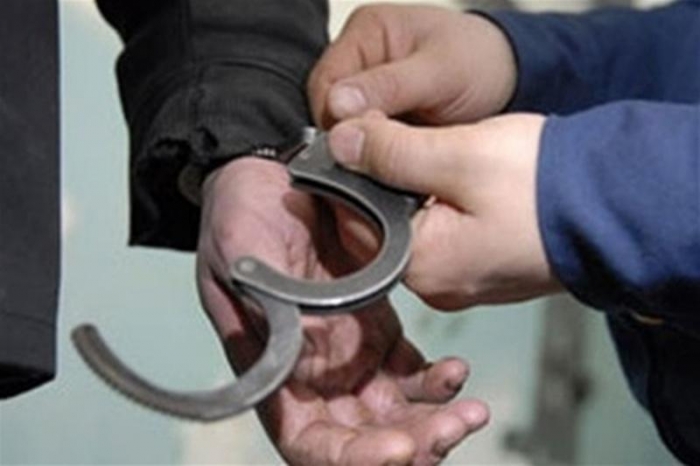 Житель Мукачева виніс із магазину цифрову "річ", сховавши її під куртку