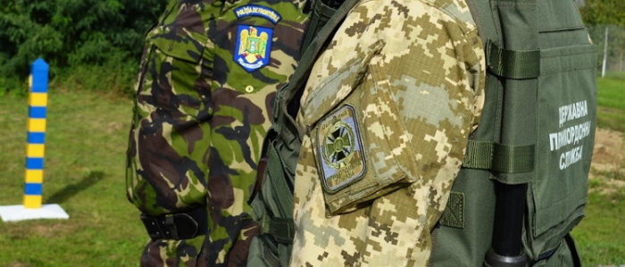 Стражі кордонів України та Румунії спільними зусиллями попередили спробу контрабанди цигарок через р.Тиса