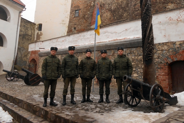 "Срібних" нацгвардійців нагородили поїздкою на термальні води закарпатського Косино
