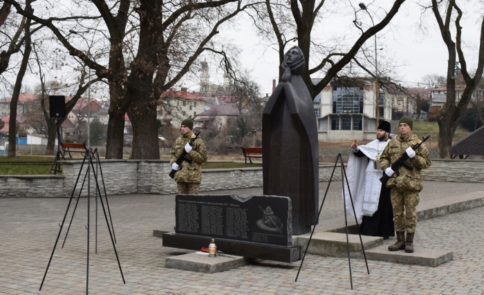 Мер Ужгорода Богдан Андріїв: "Вклоняюся родинам, чиї долі зламали жорстокі непоправні втрати"