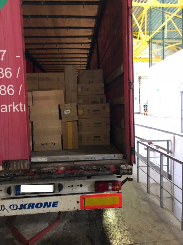 Затримані на кордоні сигарети для магазинів безмитної торгівлі «Duty Free» виявилися банальною контрабандою