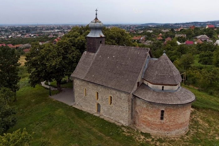 На Горянській ротонді тривають відновлювальні роботи. Реставраційні ж – іще попереду