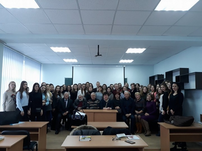 На філологічний факультет Ужгородського університету завітали письменники краю