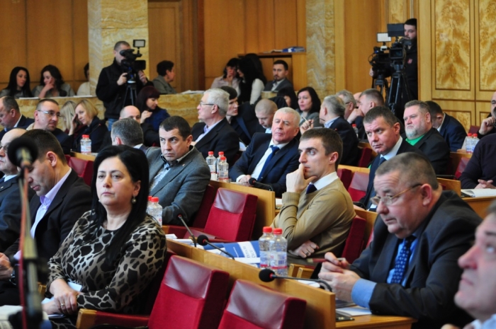 Дороги, спецавтомобілі, залізничне сполучення… – про що звернулися закарпатські депутати до центральних органів влади