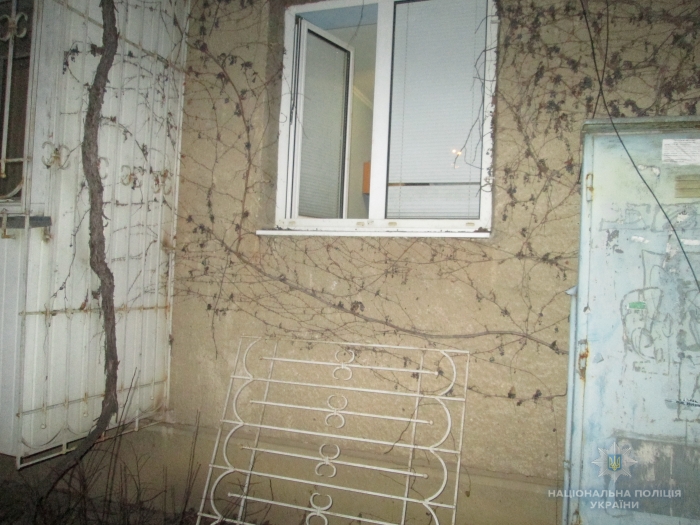 Двоє мукачівців намагались пограбувати квартиру в Ужгороді – тепер мають справу з поліцією