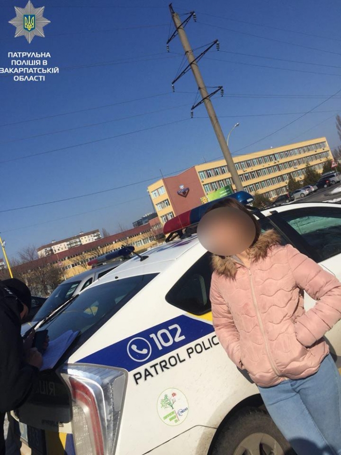 В Ужгороді кримінальний "дует" попався поліцейським ...через пару поцупленого взуття!