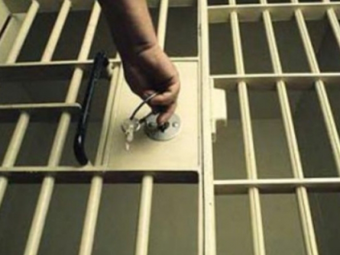 Суд на Закарпатті дозволив взяти під варту неповнолітнього вбивцю