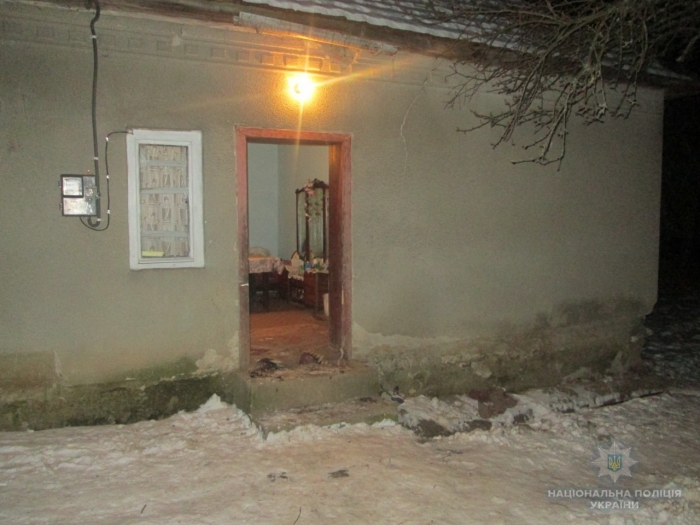 Закарпатець під час сварки взяв ножа та вдарив падчерку у живіт...
