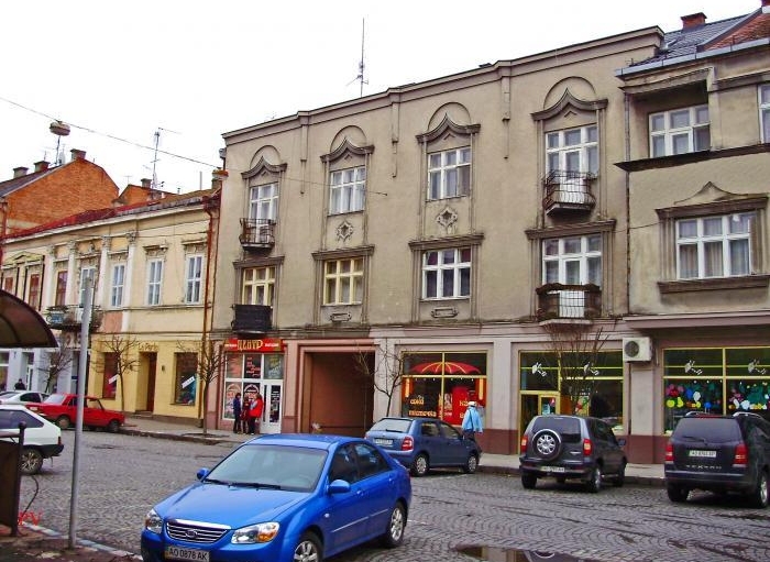 Де в центрі Ужгороді діятиме лише односторонній рух для проїзду автотранспорту?