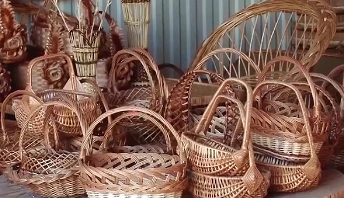 Закарпатські великодні кошарки на торговиці у Вінниці продають по 250-300 гривень