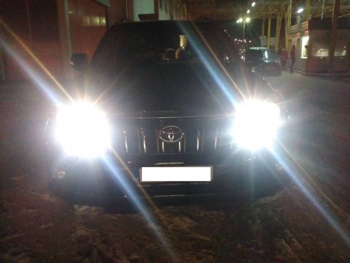 Викрадений на Виноградівщині коштовний автомобіль прикордонники затримали на виїзді з України