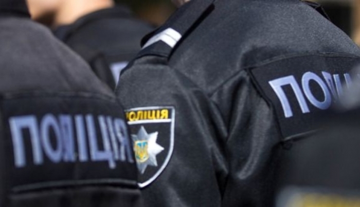 В Ужгороді під час прогулянки чоловік побив знайому досмерті