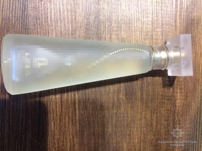 Березнева романтика: у Рахові чоловік викрав з магазину парфуми