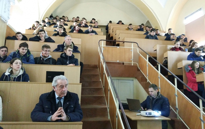 Можливості працевлаштування, яке не заважатиме навчанню, пропонує студентам УжНУ «Interfill»