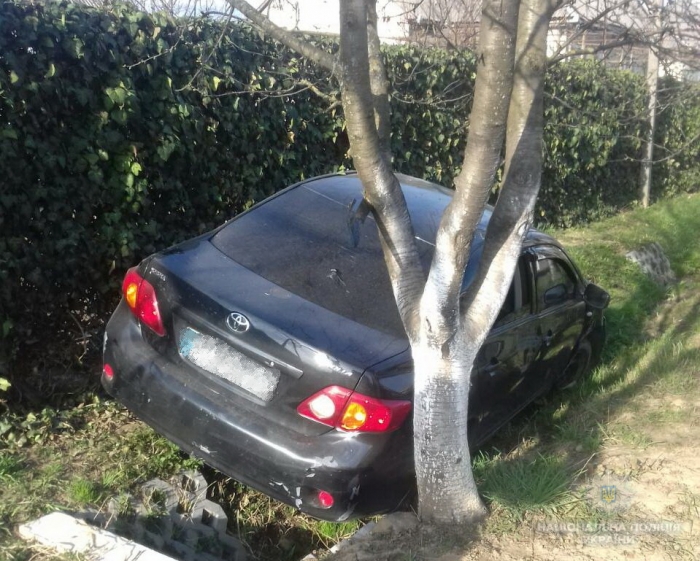 На Закарпатті виявили трьох п’яних водіїв, один з яких скоїв ДТП