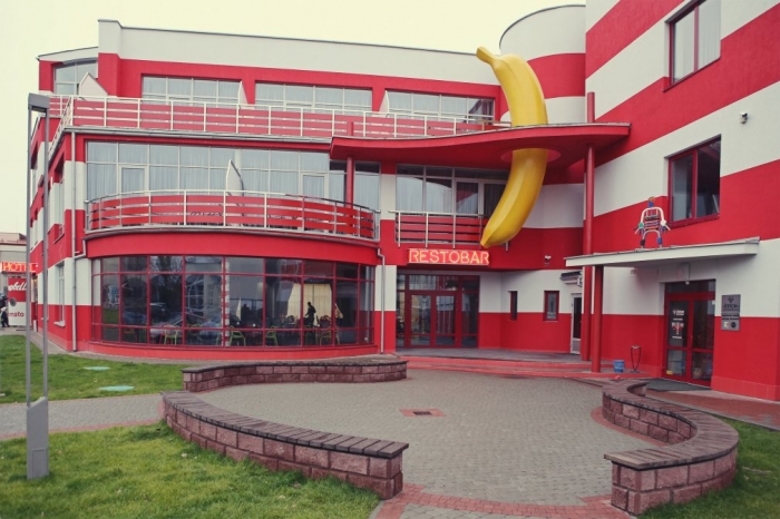 В Ужгороді експерти з Латвії та України обговорюють нюанси судових процесів у сфері туризму