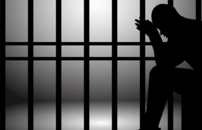 Мешканцю Ужгорода, який кухонним ножем вдарив чоловіка в шию, загрожує довічне позбавлення волі