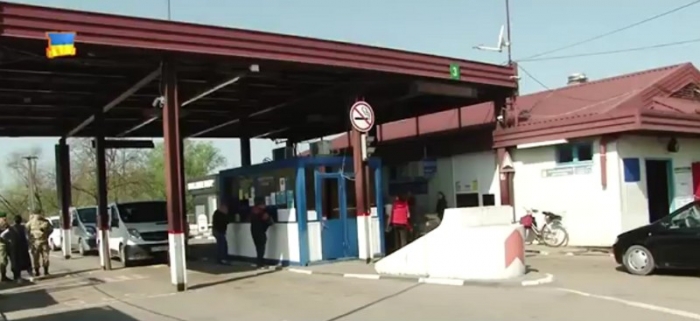 Стражі кордонів Закарпаття розвінчують міфи про черги у пунктах перетину з країнами ЄС