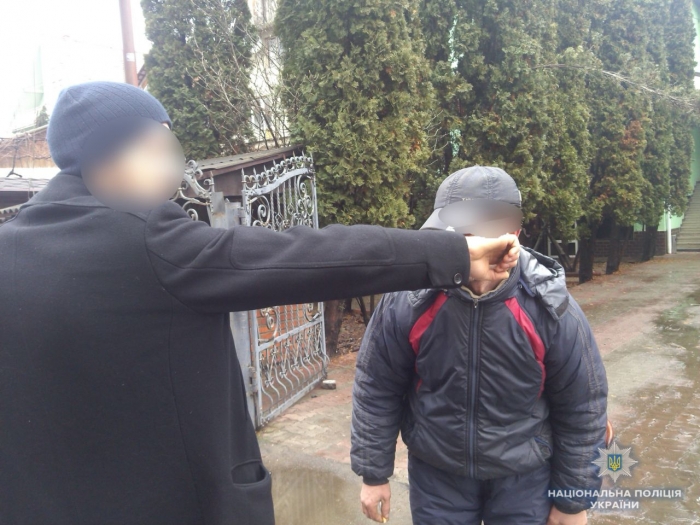 Одного зловили, інший – переховується: у справі побиття мукачівця з’явилися нові деталі