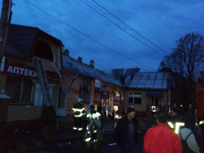 Пожежу у "глибинці" Закарпаття ліквідували лише під ранок