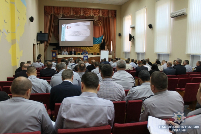 Закарпатську поліцію навчають боротьбі з корупцією спеціалісти НПУ
