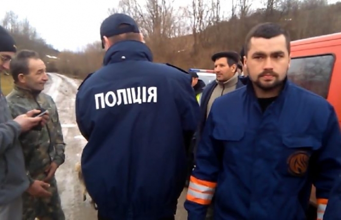 У селі Тихий, що на Великоберезнянщині, мешканці заблокували дорогу через діяльність “Укргазвидобування” 