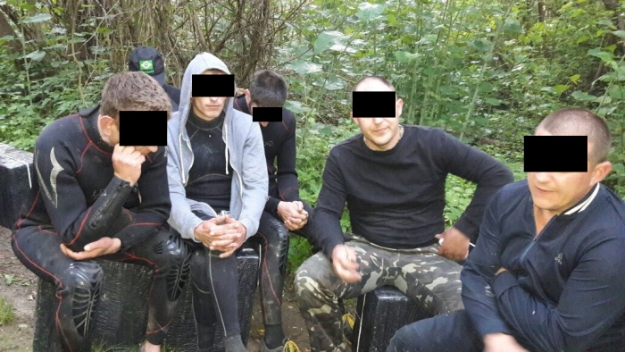 "Акванавтів"-контрабандистів затримали стражі кордону Закарпаття
